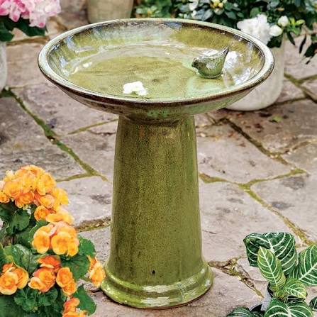 Pedestal bird bath
